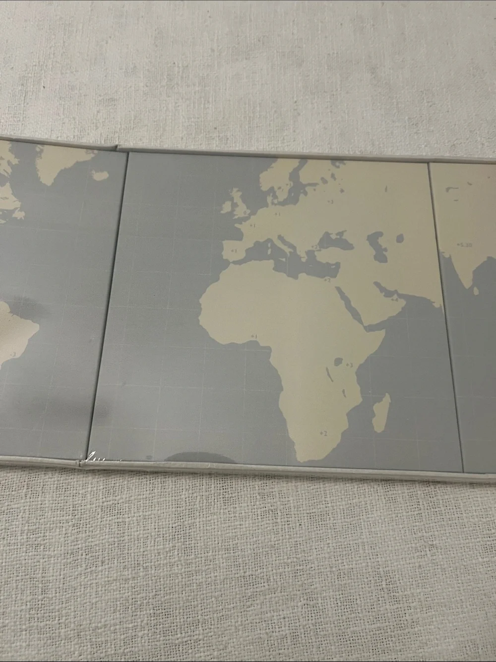 IKEA PJÄTTERYD 3-piece World Map Canvas Triptych Wall Art Set NWT(Vintage)